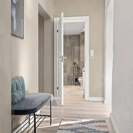 Fancy By Train Station Апартаменты Осло